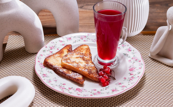 Ягодный кисель с гренками