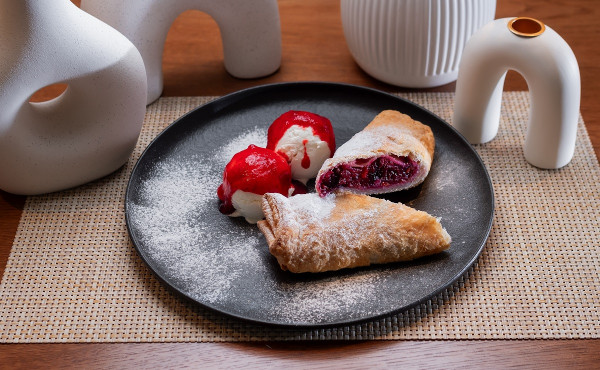 Штрудель с ягодами