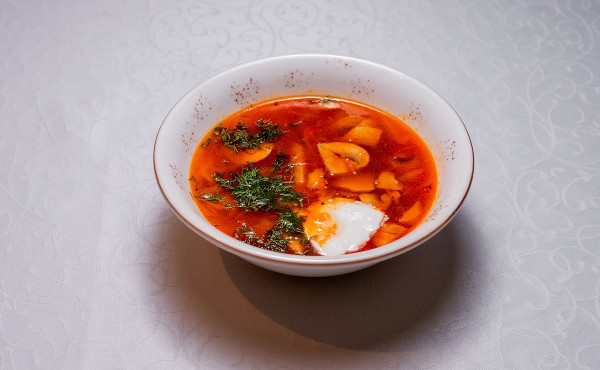 Щи с квашеной капустой и грибами