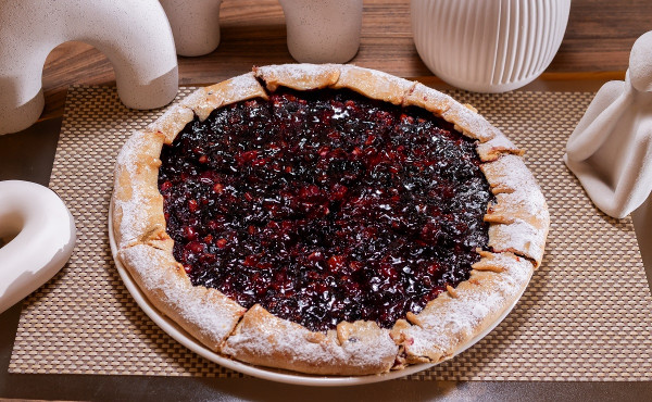 Галета с ягодами