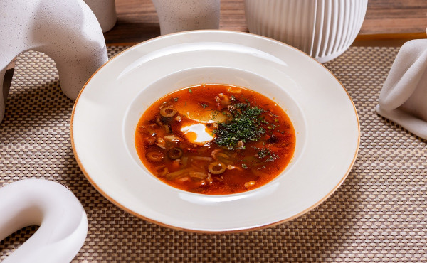 Солянка мясная