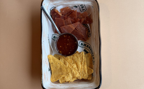 Мясные чипсы с хрустящим начос