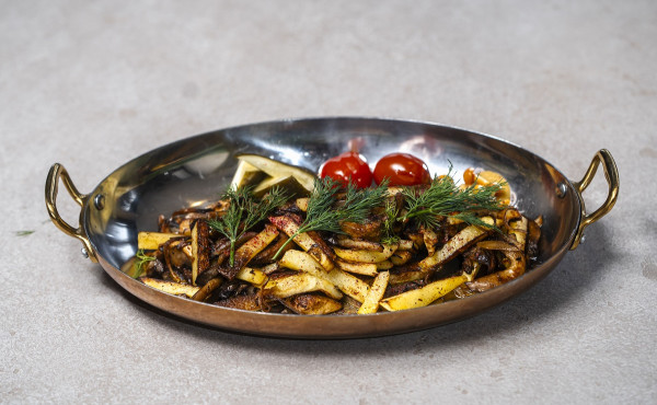 Жареный картофель с грибами 