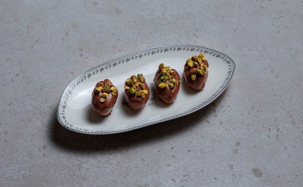 Финик в шоколаде