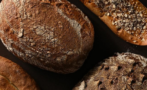 Горячие лепешки из печи