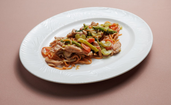 Домашняя паста с бедром цыпленка