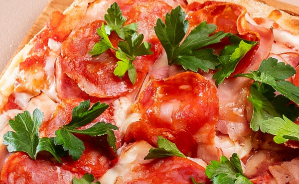 Пицца «Мясное ассорти»